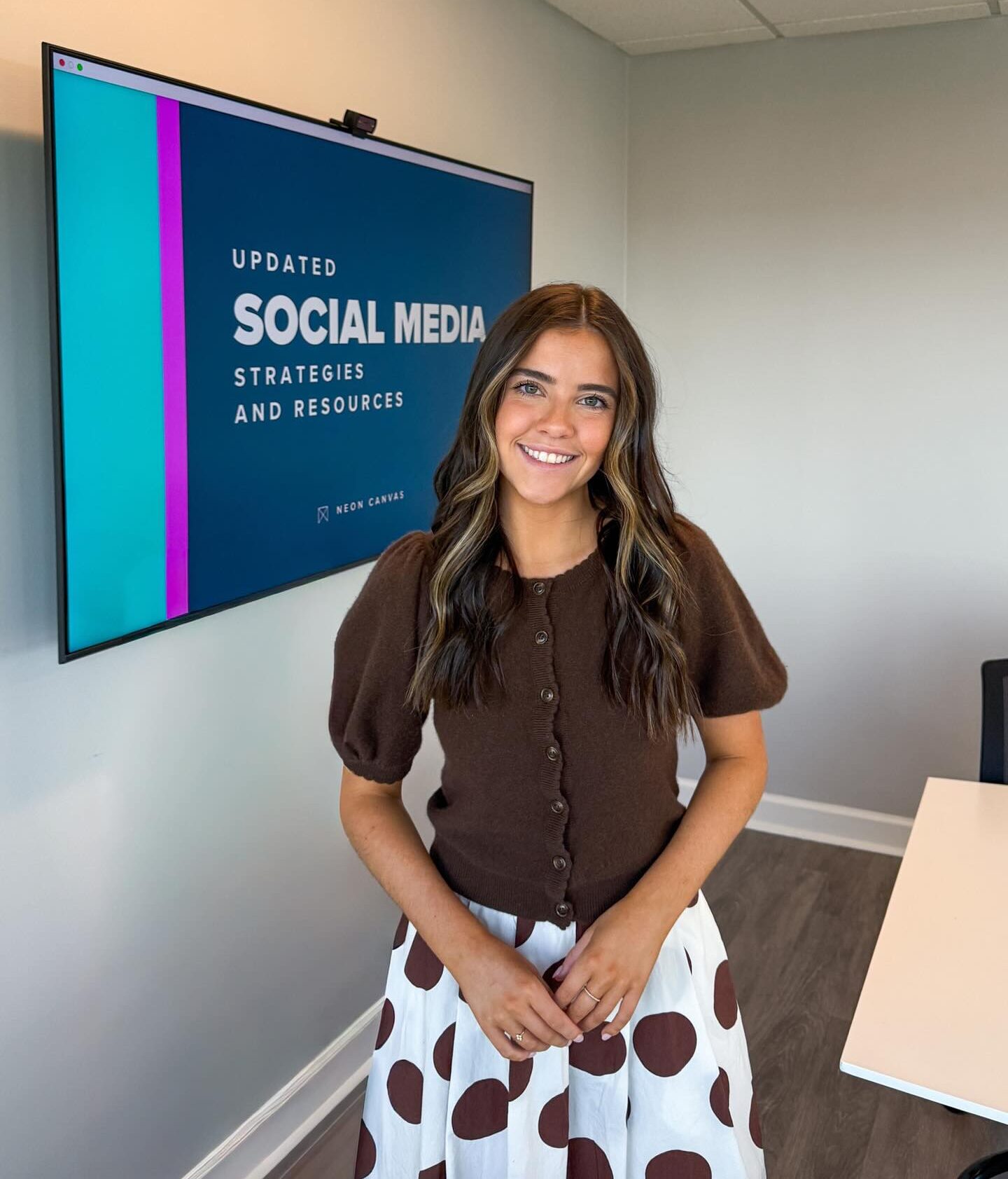 social media lead photo