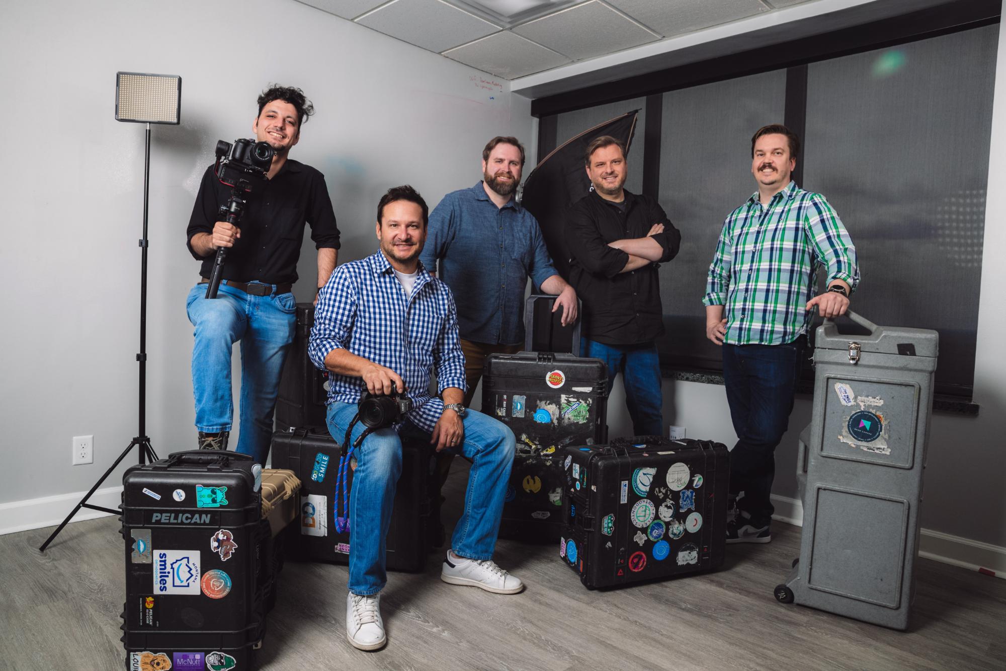 neon canvas photo and video team